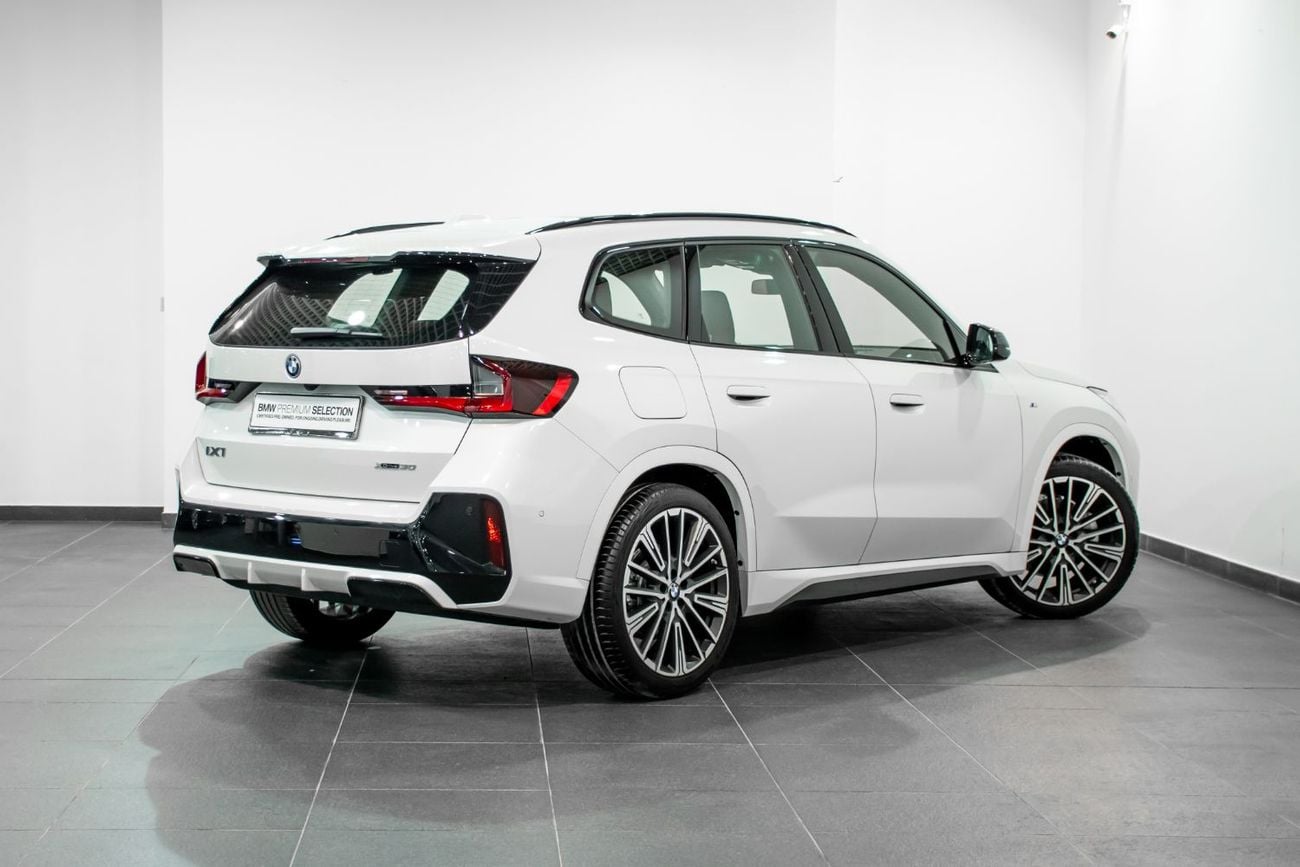 BMW iX1 XDRIVE30 LUXURY M SPORT PACKAGE