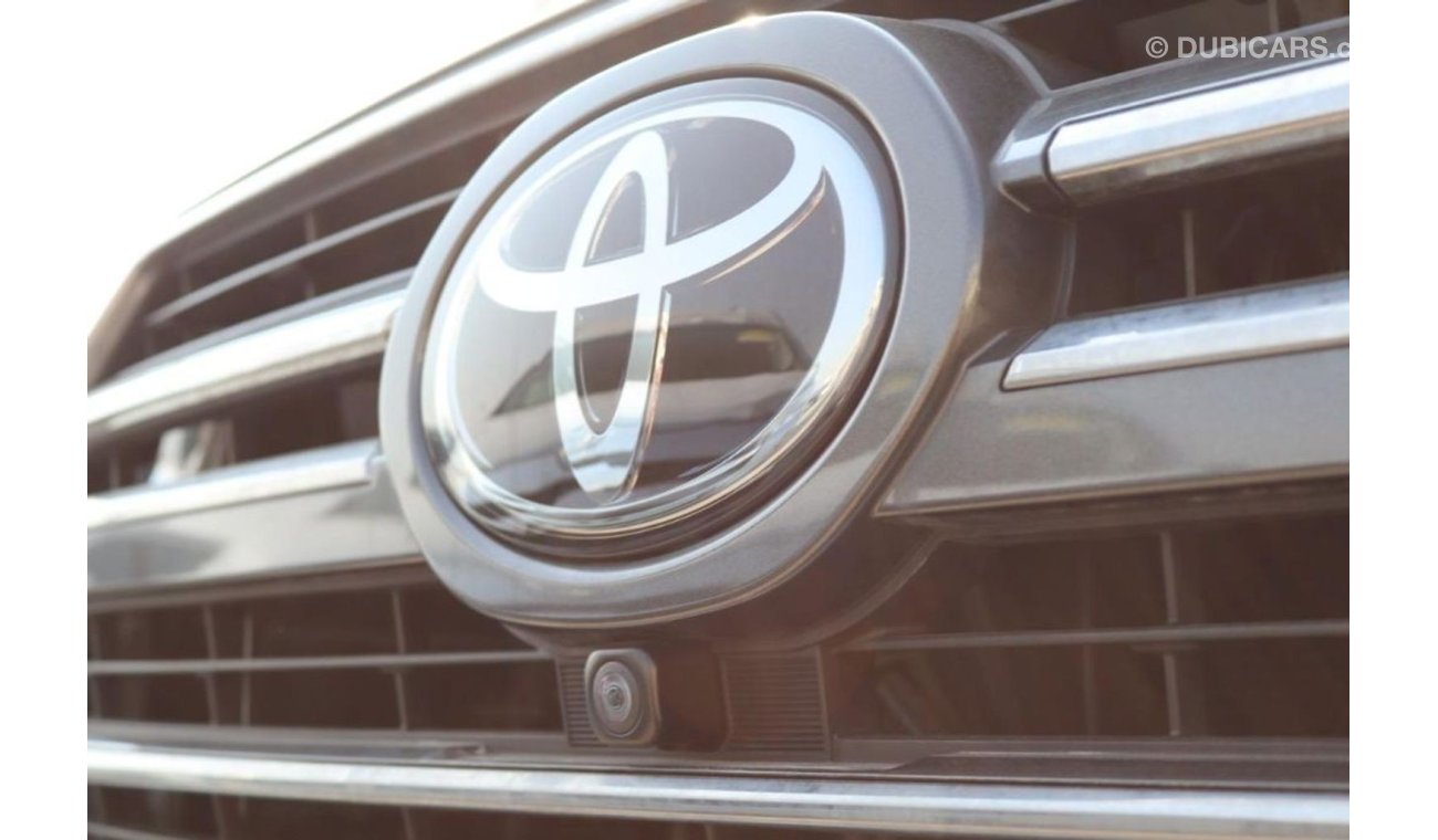Toyota Land Cruiser VXS GRAND TOURING 5.7L V8 *0km*