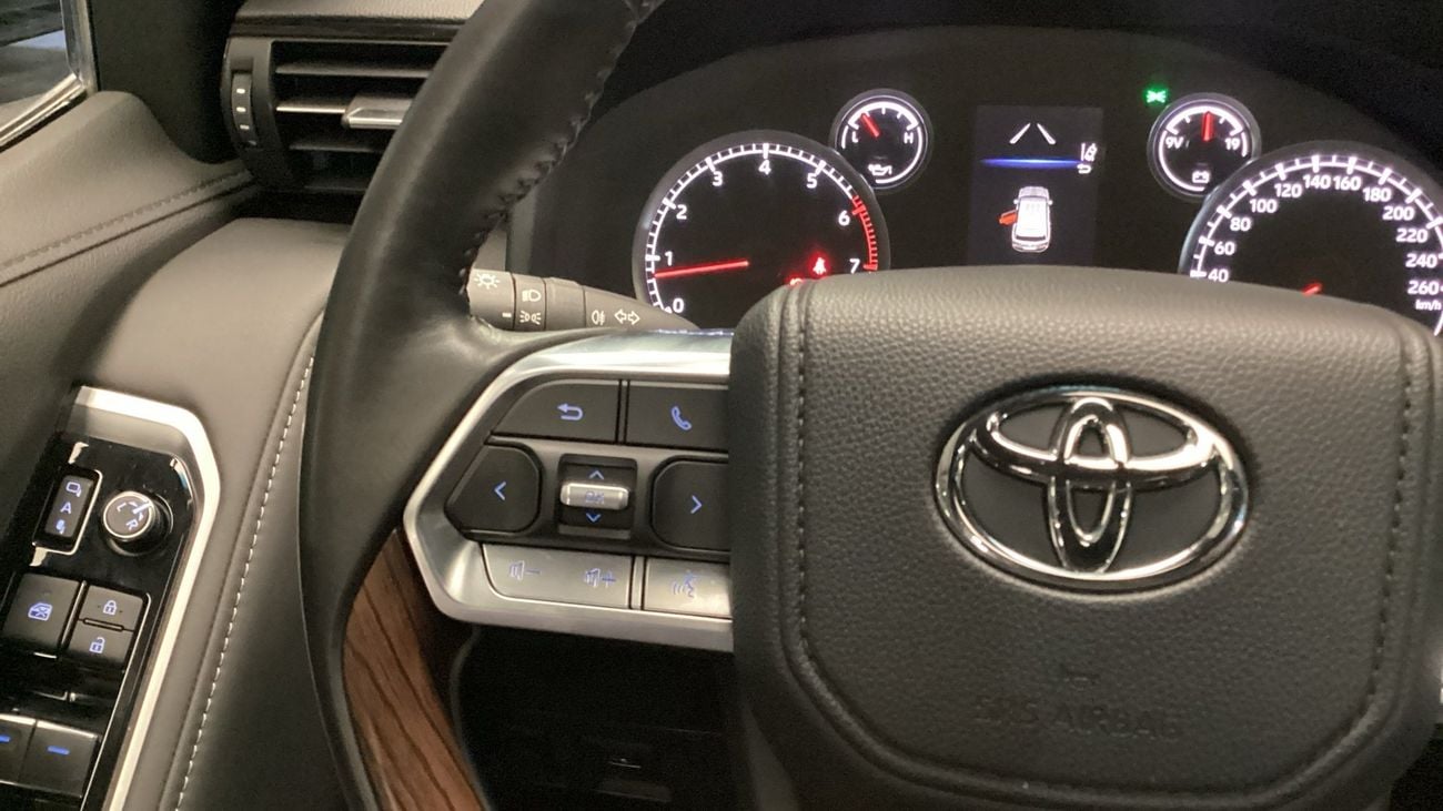 Toyota Land Cruiser GXR | upto AED 20,000 Ramadan Discount | Guaranteed Warranty | 0 Down Payment