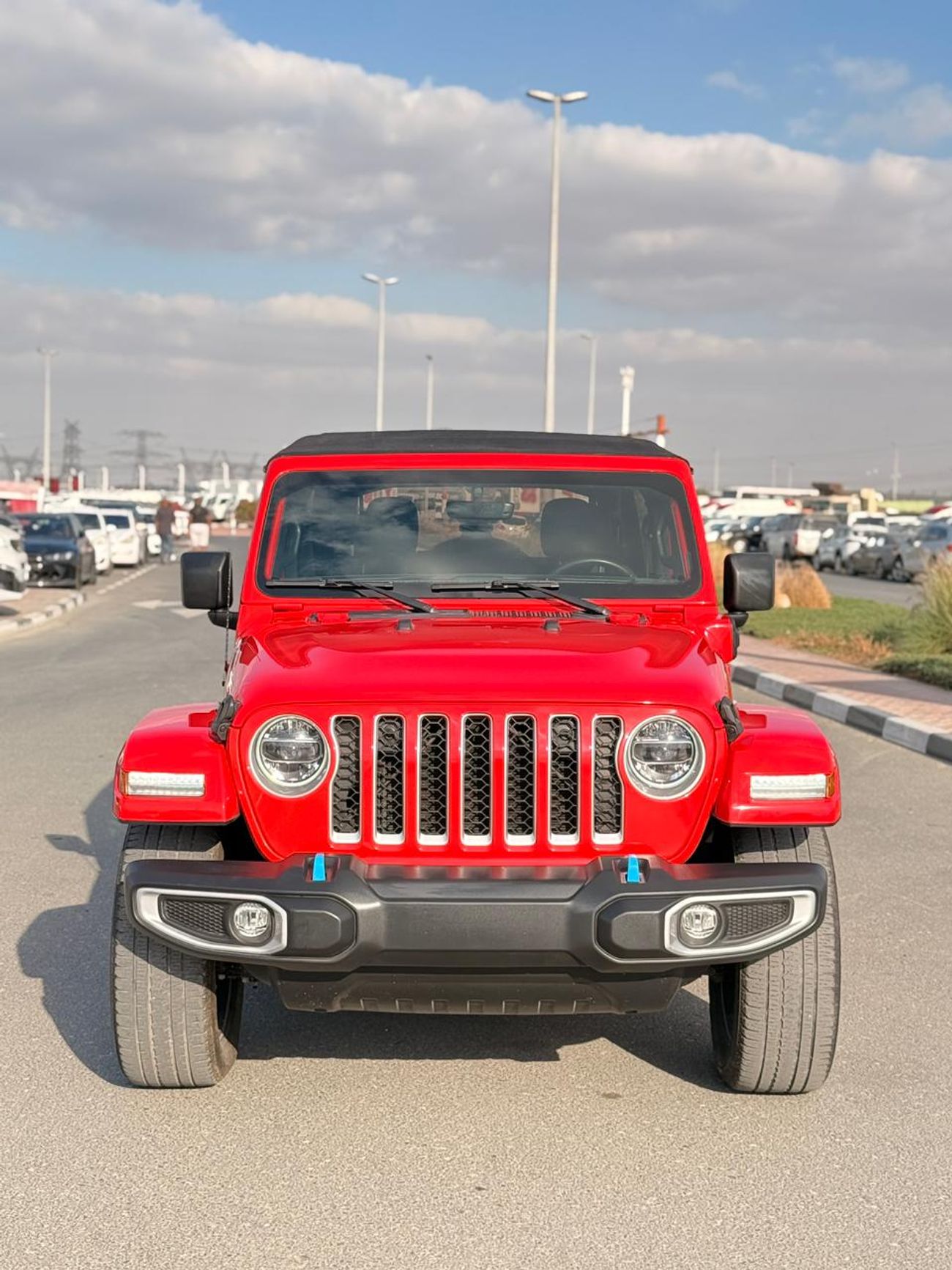 جيب رانجلر Unlimited Sahara 2.0L A/T