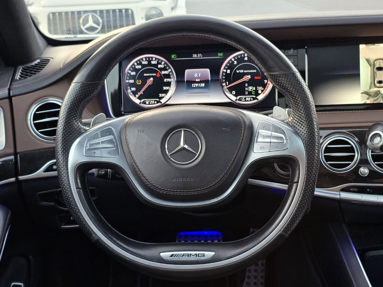 Mercedes-Benz S 63 AMG Std S-63 AMG 4-MATIC 2015 US (CLEAN TITLE) ACCDENTS FREE IN PERFECT CONDITION