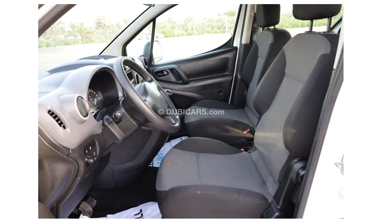 بيجو بارتنر Tepee | 5 Seater - Manual - 1.6L | GCC Specs | Excellent Condition