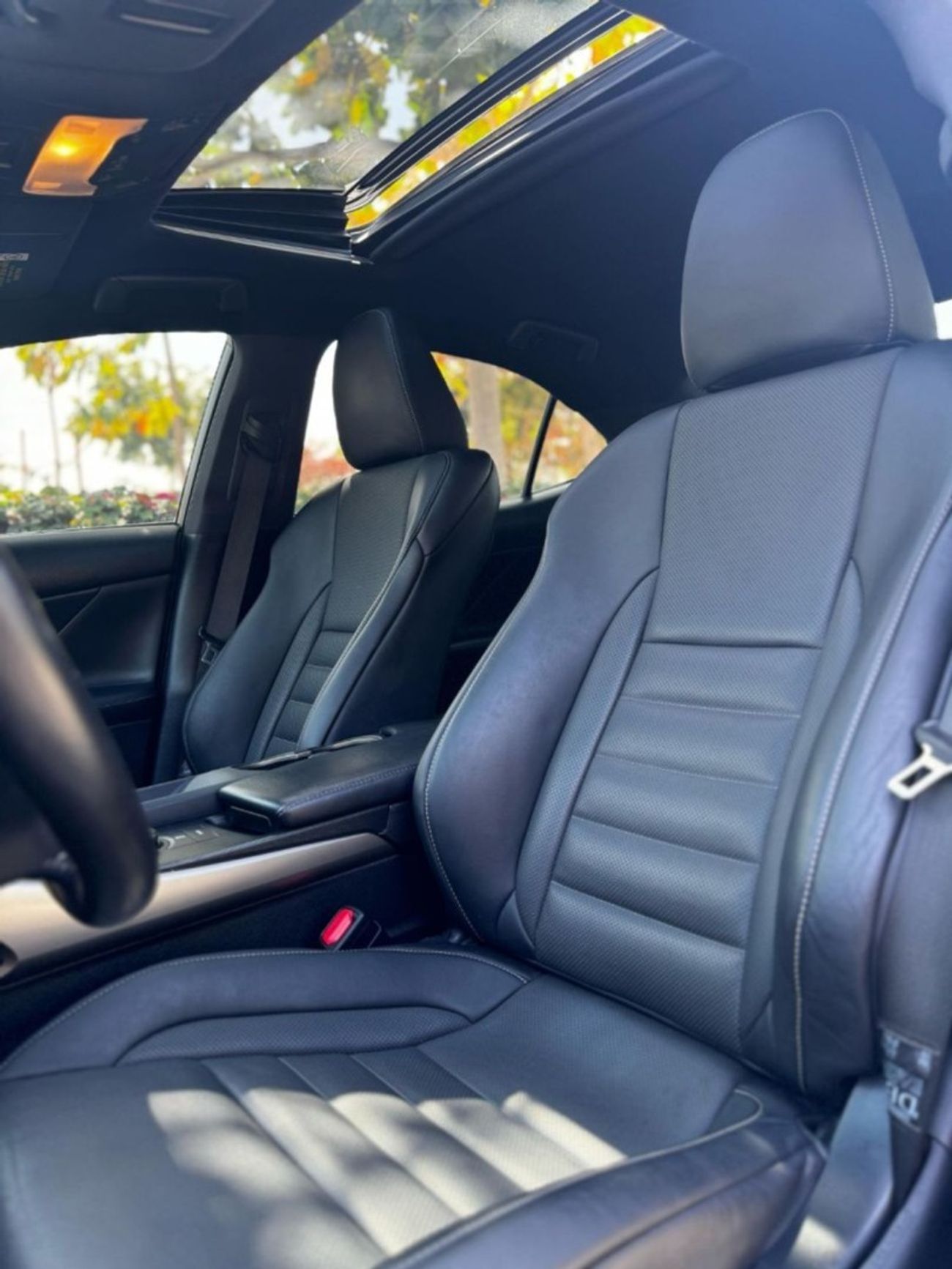 Lexus IS 200 LEXUS IS 200 T MODEL: 2017 PRICE: 43.000 DIRHAMS American specifications Full option, sunroof, finge