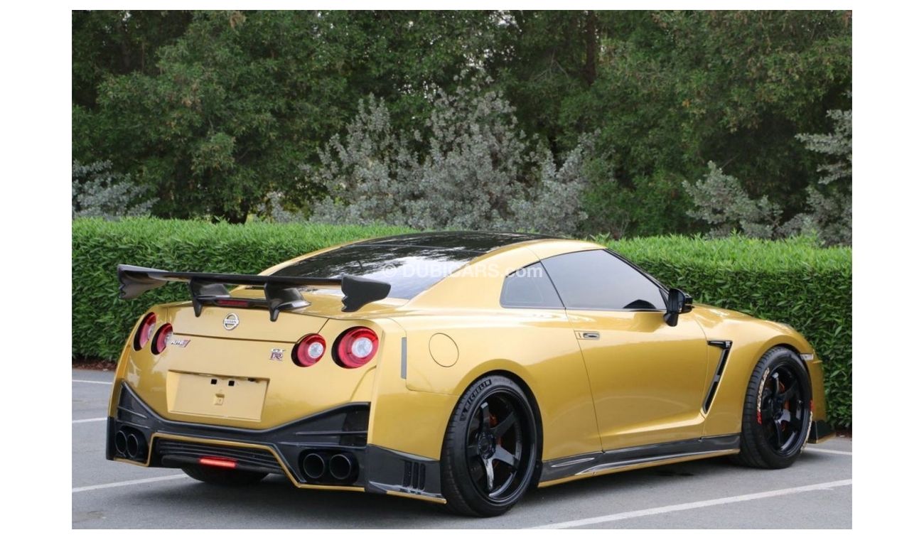 نيسان جي تي ار Std نيسان GT-R بريميوم خليجي 2015 فل ابشن تشييكات الفا لوجيك بحاله ممتازه
