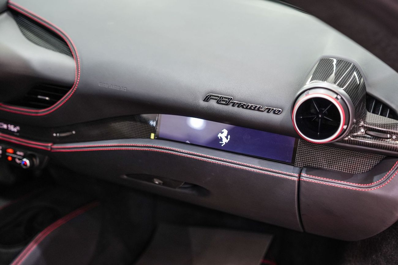فيراري F8 تريبوتو 3.9T V8 Carbon Interior, Apple CarPlay, JBL Audio, Passenger Display, Dealer Warranty + Service!!