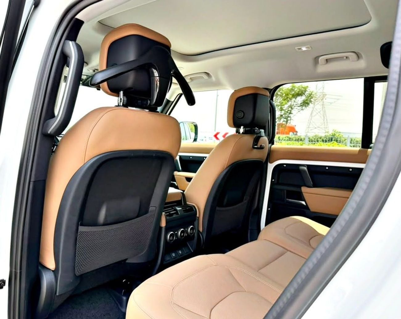 Land Rover Defender 110 X-DYNAMIC HSE P400