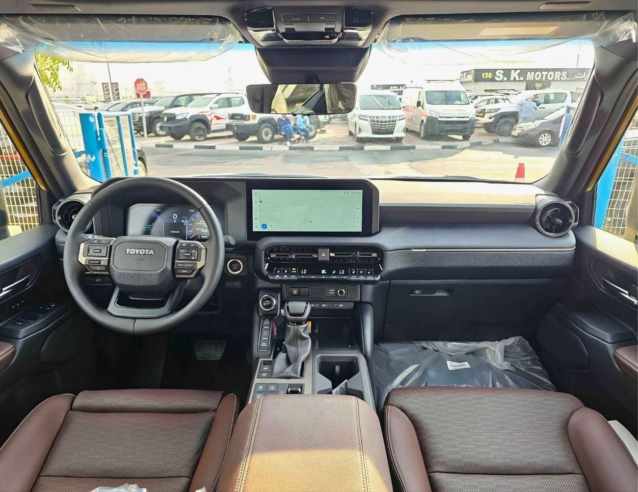 تويوتا برادو TURBO ADVENTURE DUAL TONE / 2.4L PETROL A/T V4 / HIGH OPTION WITH RADAR / (CODE# PADV1T)