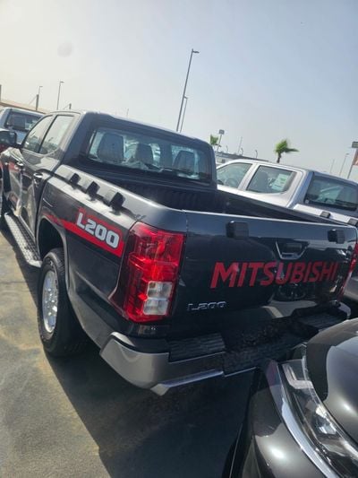 Mitsubishi L200 SPORTERO Mitsubishi L 200 2,4 L 4*4 Diesel Mt 2026  Only for export