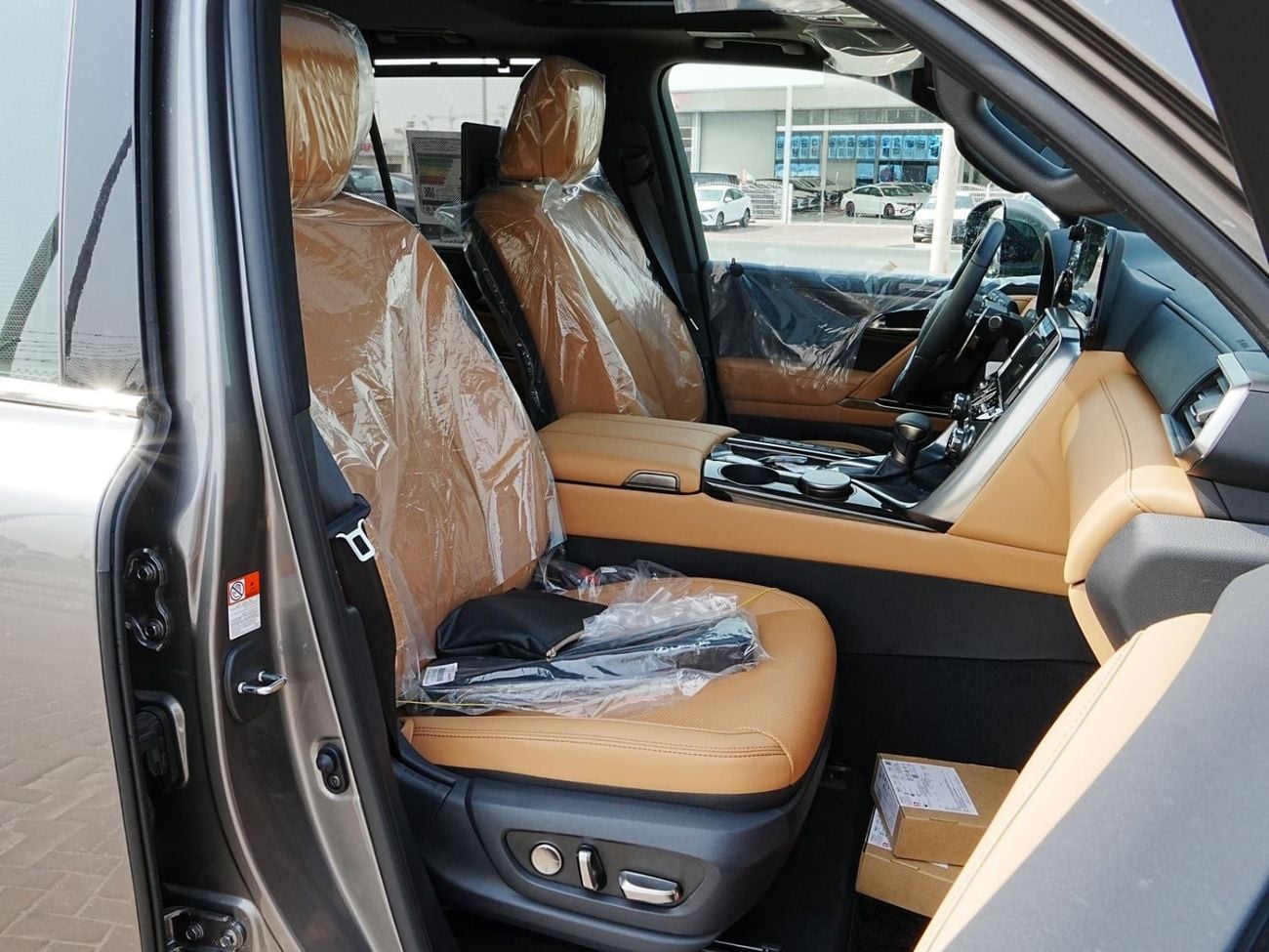 Lexus LX600 SIGNATURE LX600 3.5 TT signature 2026 GCC full 25 speaker