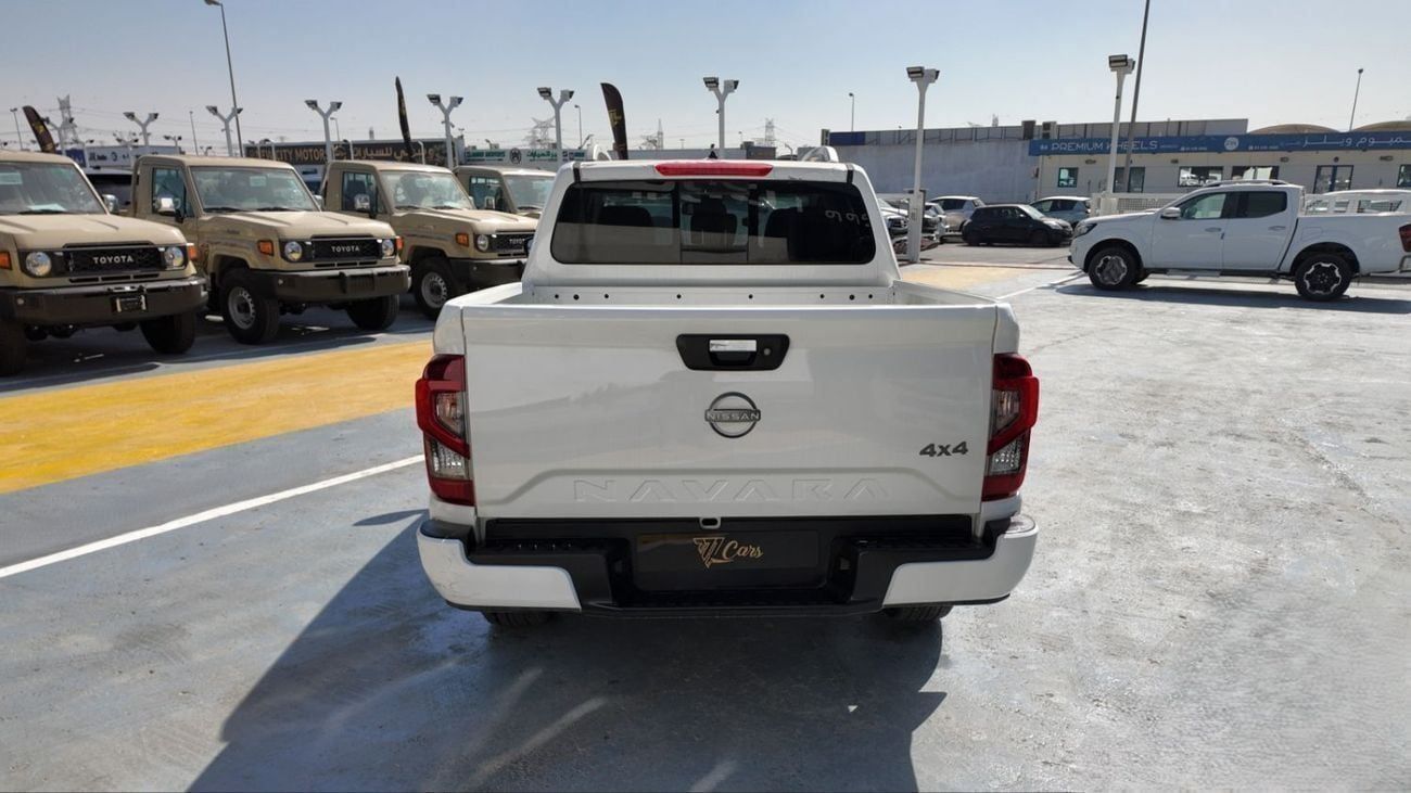 Nissan Navara CSF 2.5L (158 HP) 2025 Nissan Navara DLX CSF | 2.5L Turbo Diesel | 161 HP | Manual | 4x4 | GCC Specs