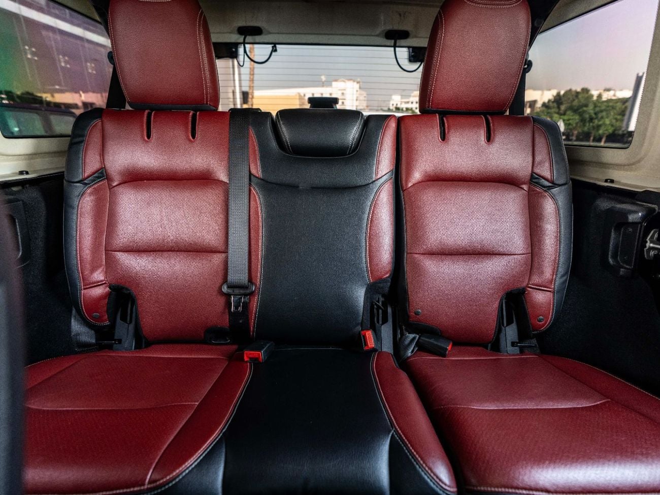 Jeep Wrangler Unlimited Sport 3.6L A/T