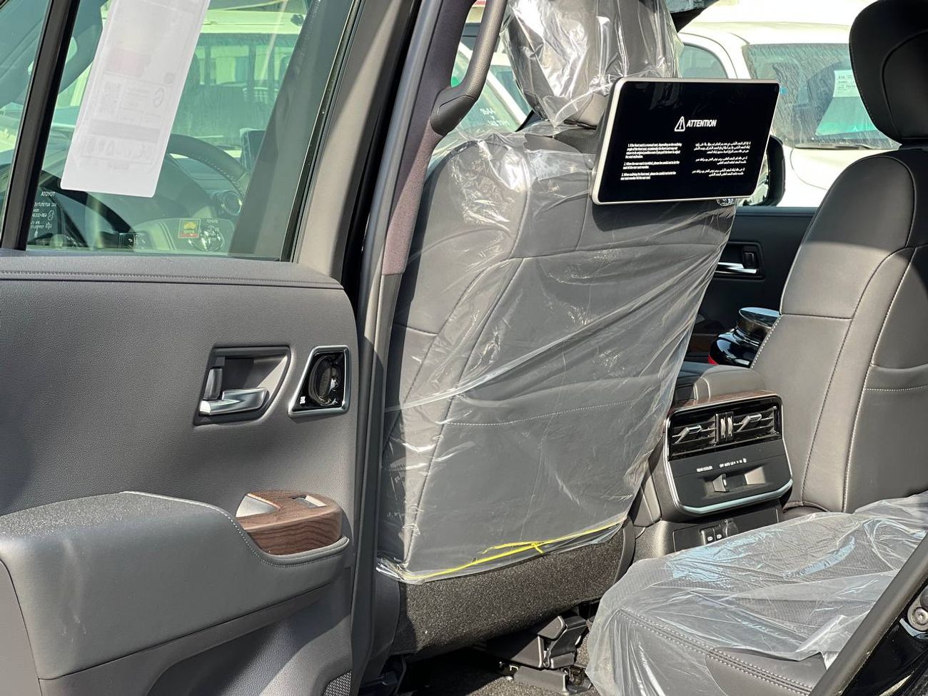 Toyota Land Cruiser GXR 3.5L PTR A/T // 2026 // HIGH OPTION WITH RADAR , LEATHER & POWER SEATS , DVD & BACK CAMERA // SP