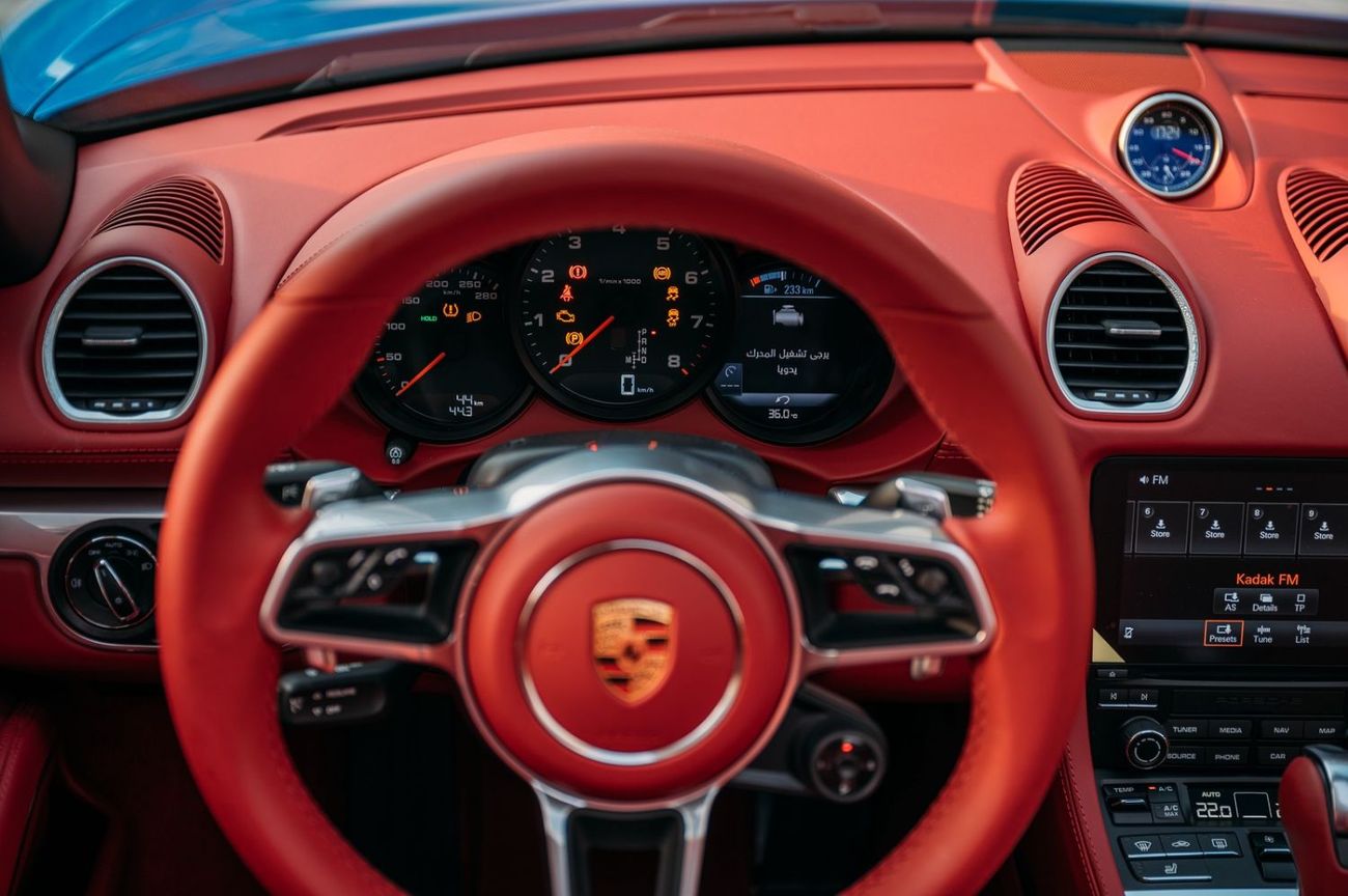 Porsche 718 Boxster Porsche Boxster 718 2023 GCC specs