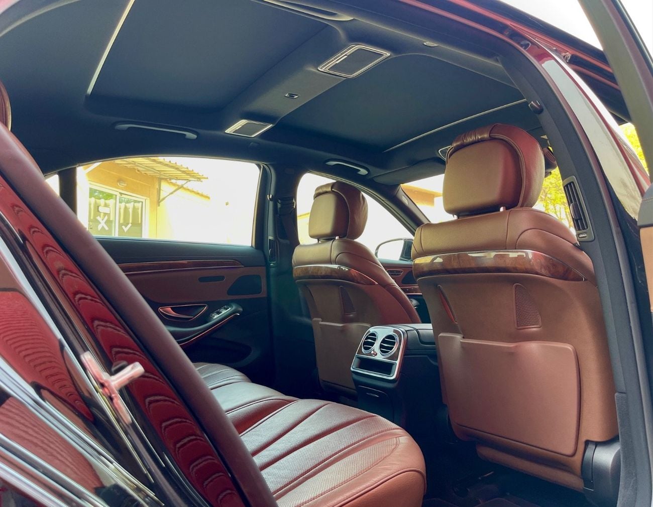 Mercedes Benz S400 STANDARD GCC EMC