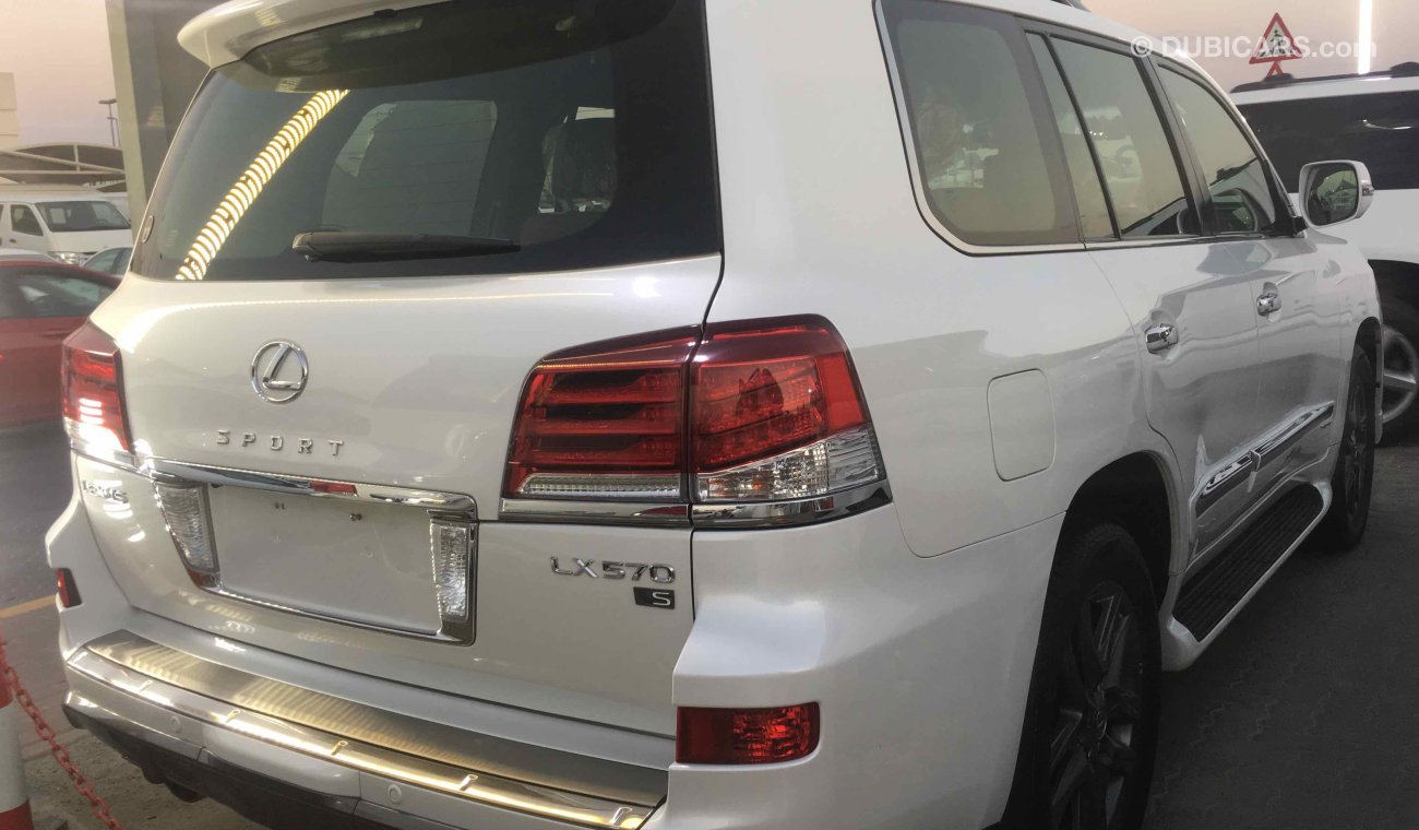 Lexus LX570