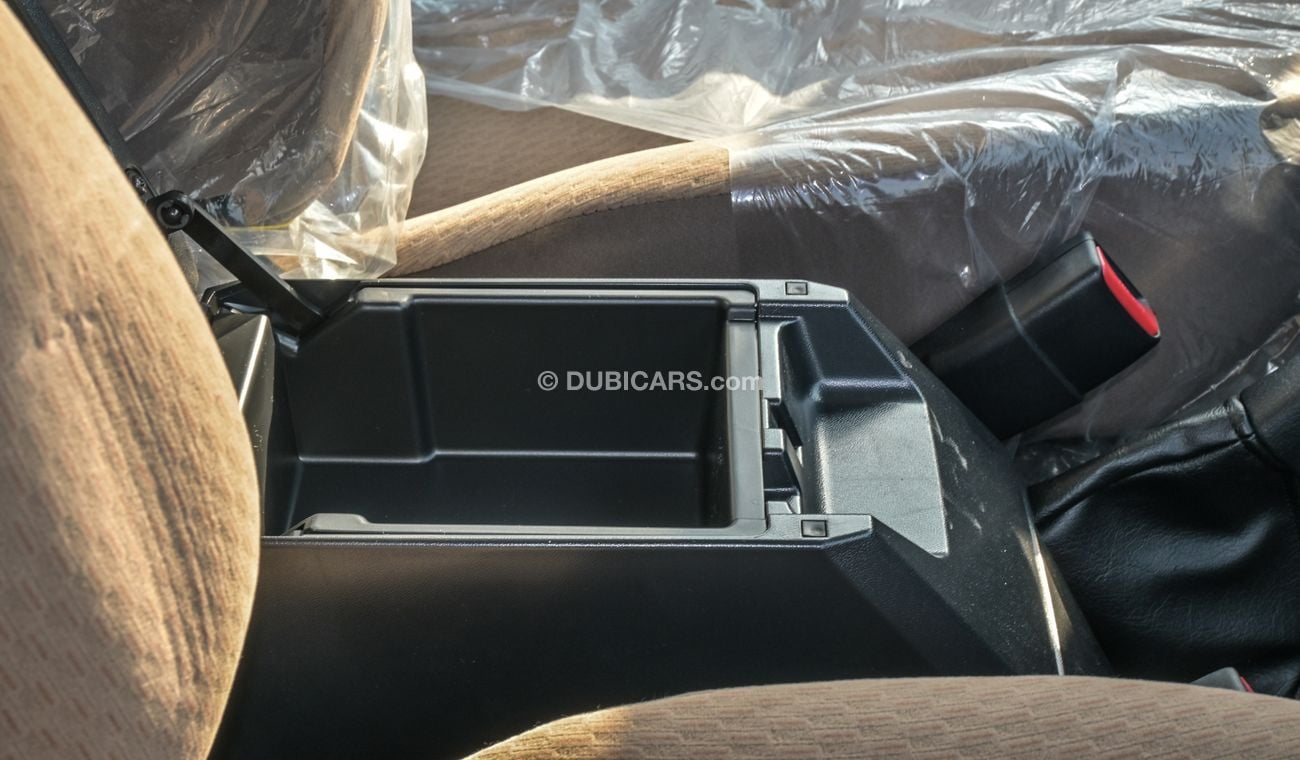 تويوتا لاند كروزر بيك آب LC79 DC 4.5L V8 MT YM 2024