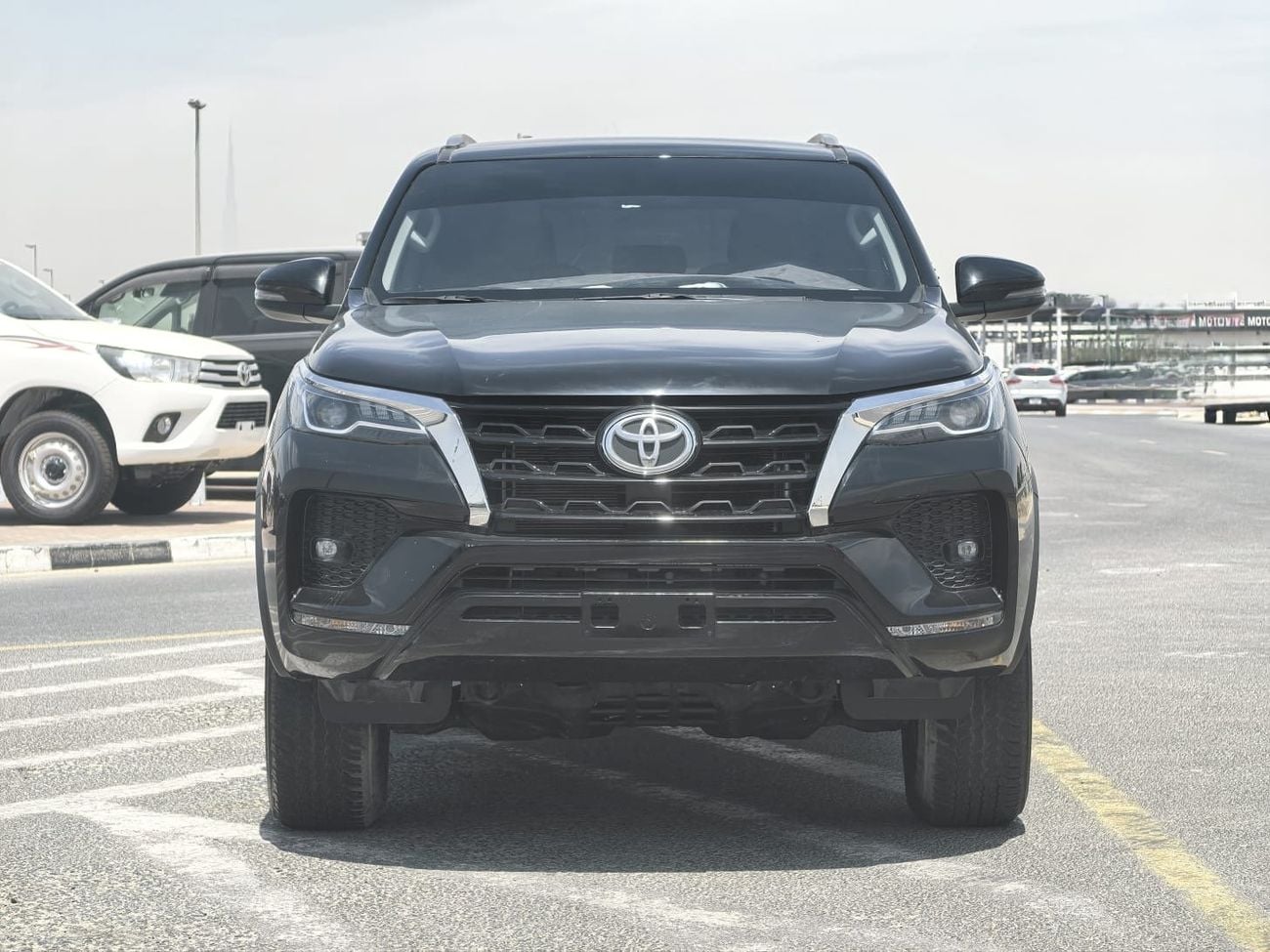Toyota Fortuner 2024 TOYOTA FORTUNER 2.7L PETROL 4x4 AUTOMATIC TRANSMISSION