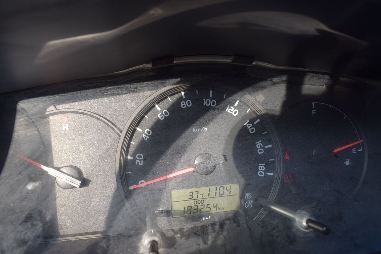 تويوتا هاياس GL - Std سقف