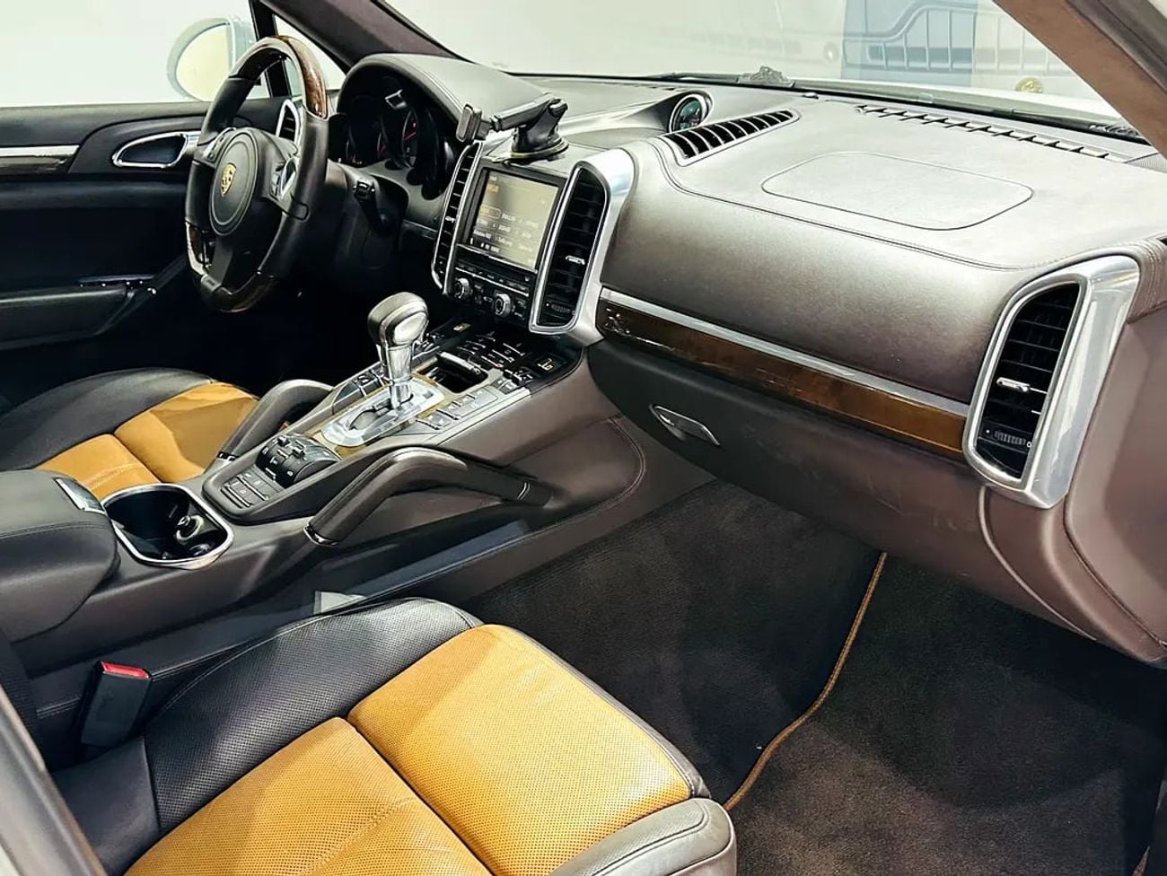 Porsche Cayenne TURBO