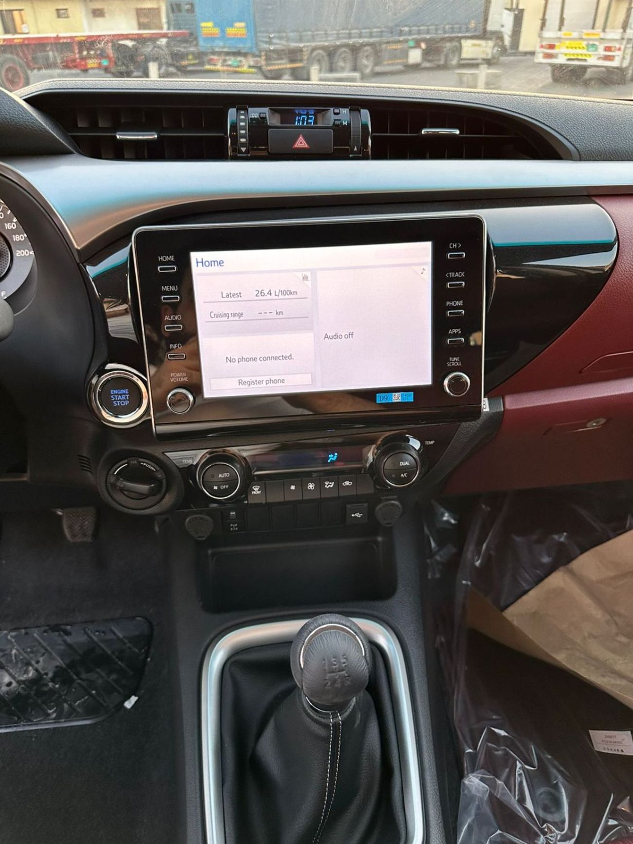 Toyota Hilux SR5 2.7L Petrol Manual Double Cap 4x4 Full Option