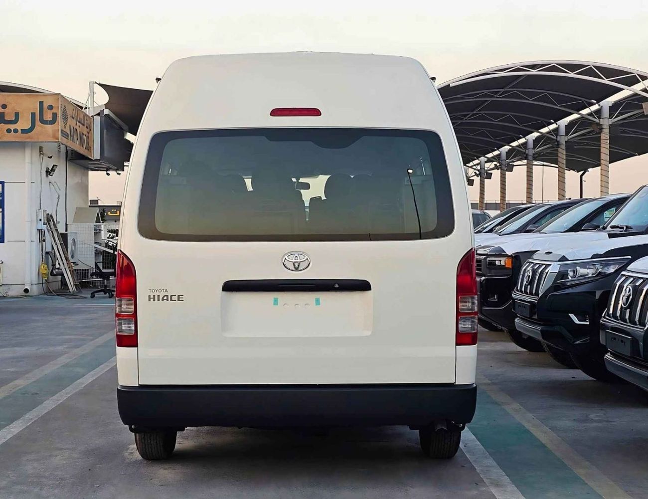 Toyota Hiace HIGHROOF DX / OLD SHAPE /13 STR / 2.5L V4 DIESEL M/T / BLACK BUMPER (FOR CONGO) (CODE # H25MHF)
