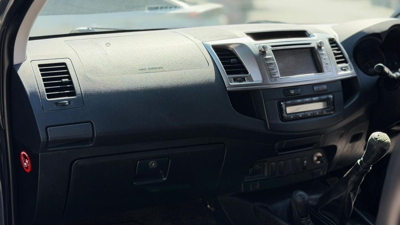 Toyota Hilux 2015 | 3.0L DIESEL | MT | RHD | HEAVY BULL BAR WITH LED LIGHTS | 4X4 H