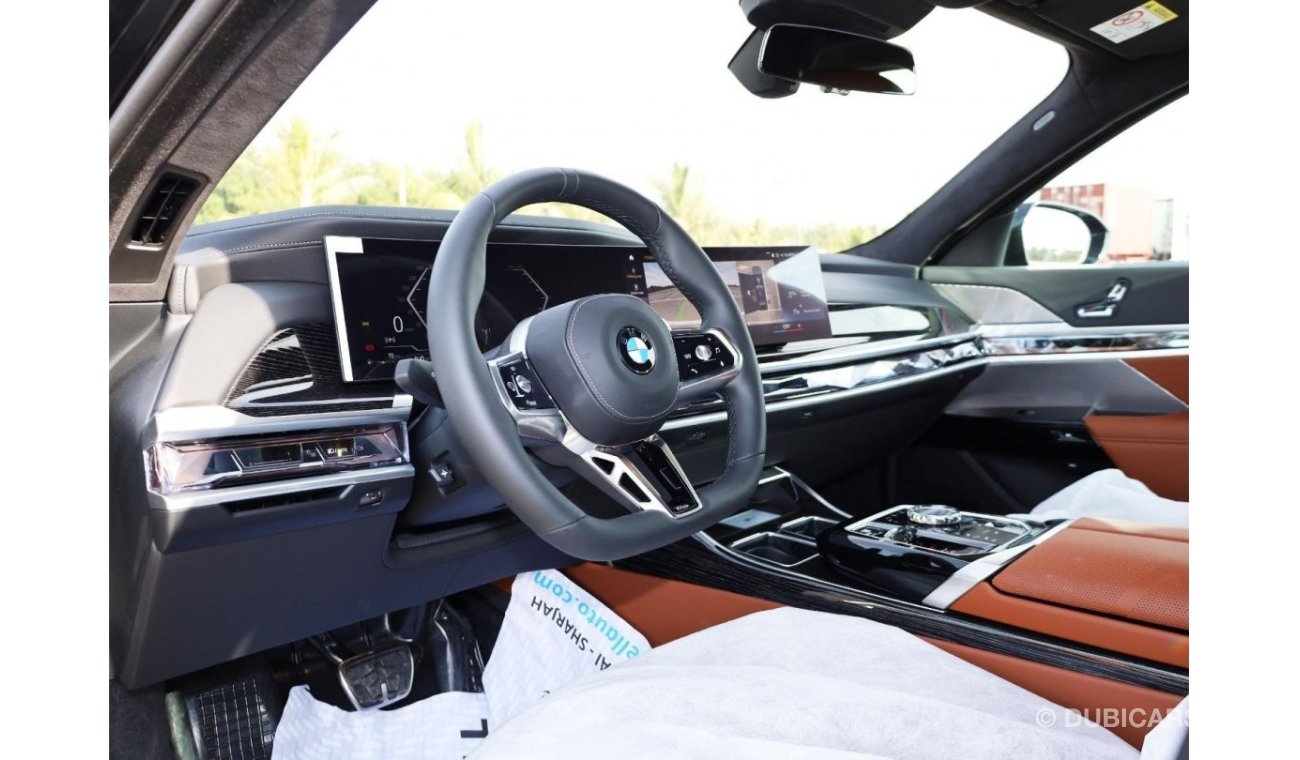 BMW 735 i 7-SERIES | M-PACKAGE | 5 Years Warranty and Service up to 100,000KM | GCC