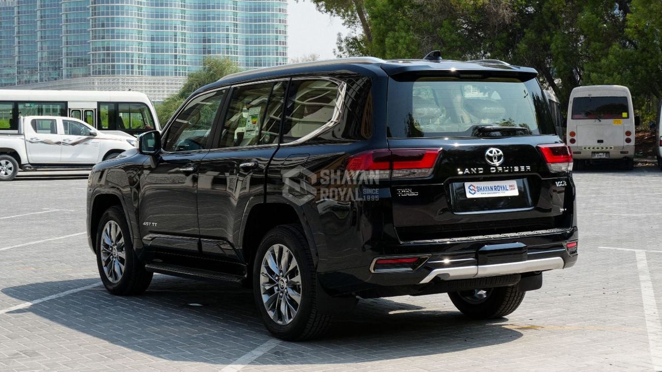 تويوتا لاند كروزر VXR LC300 3.5L V6 HEV 457TT 7-SEATER | JBL 4WD AT 2026MY