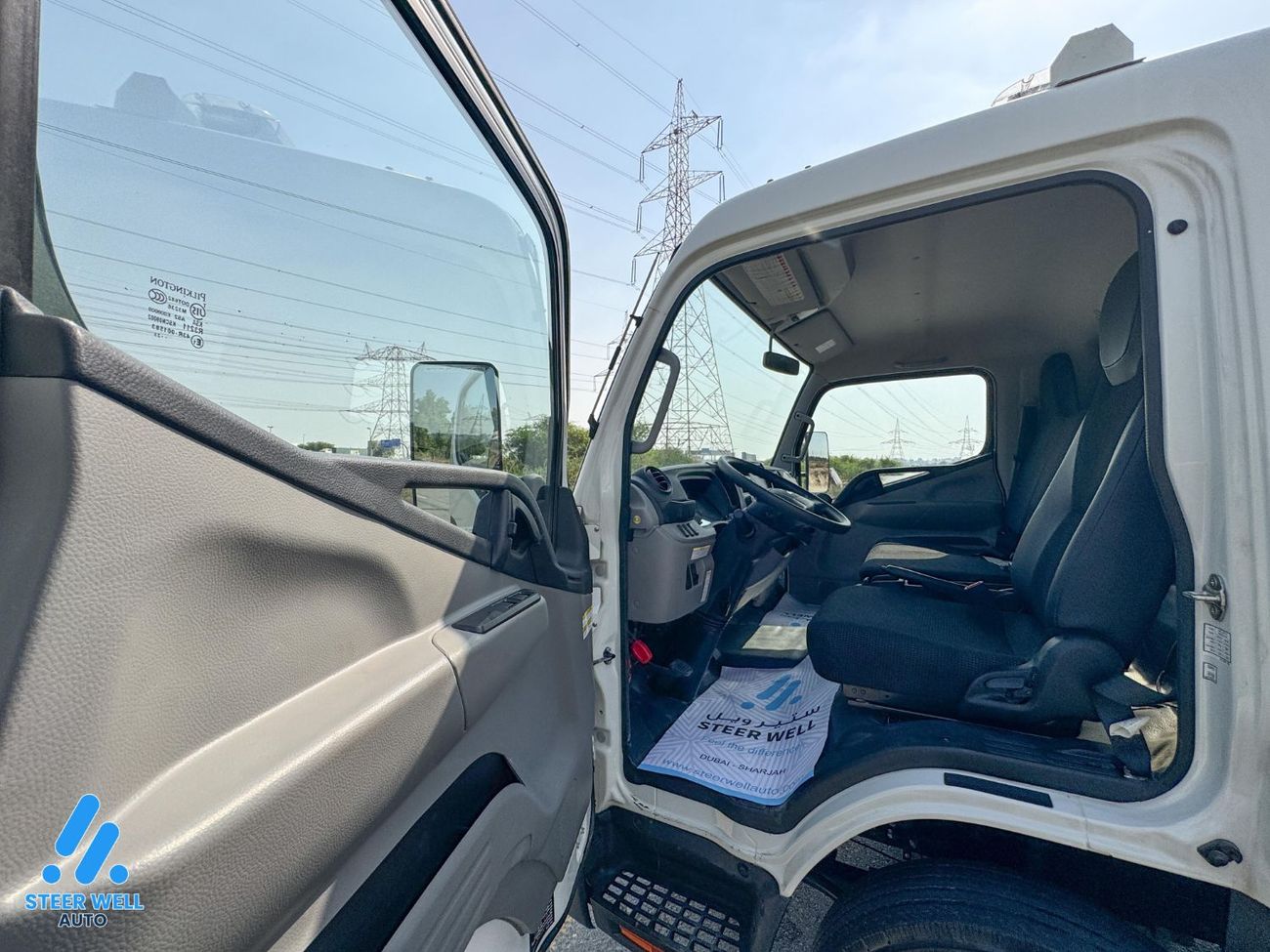 ميتسوبيشي فوسو كانتير | 3.0L | RWD | Recovery Tow Truck | GCC Specs | Excellent Condition