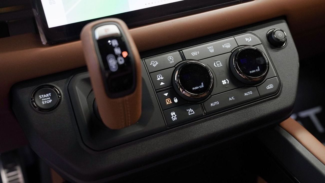 Land Rover Defender 110 P635 OCTA V8