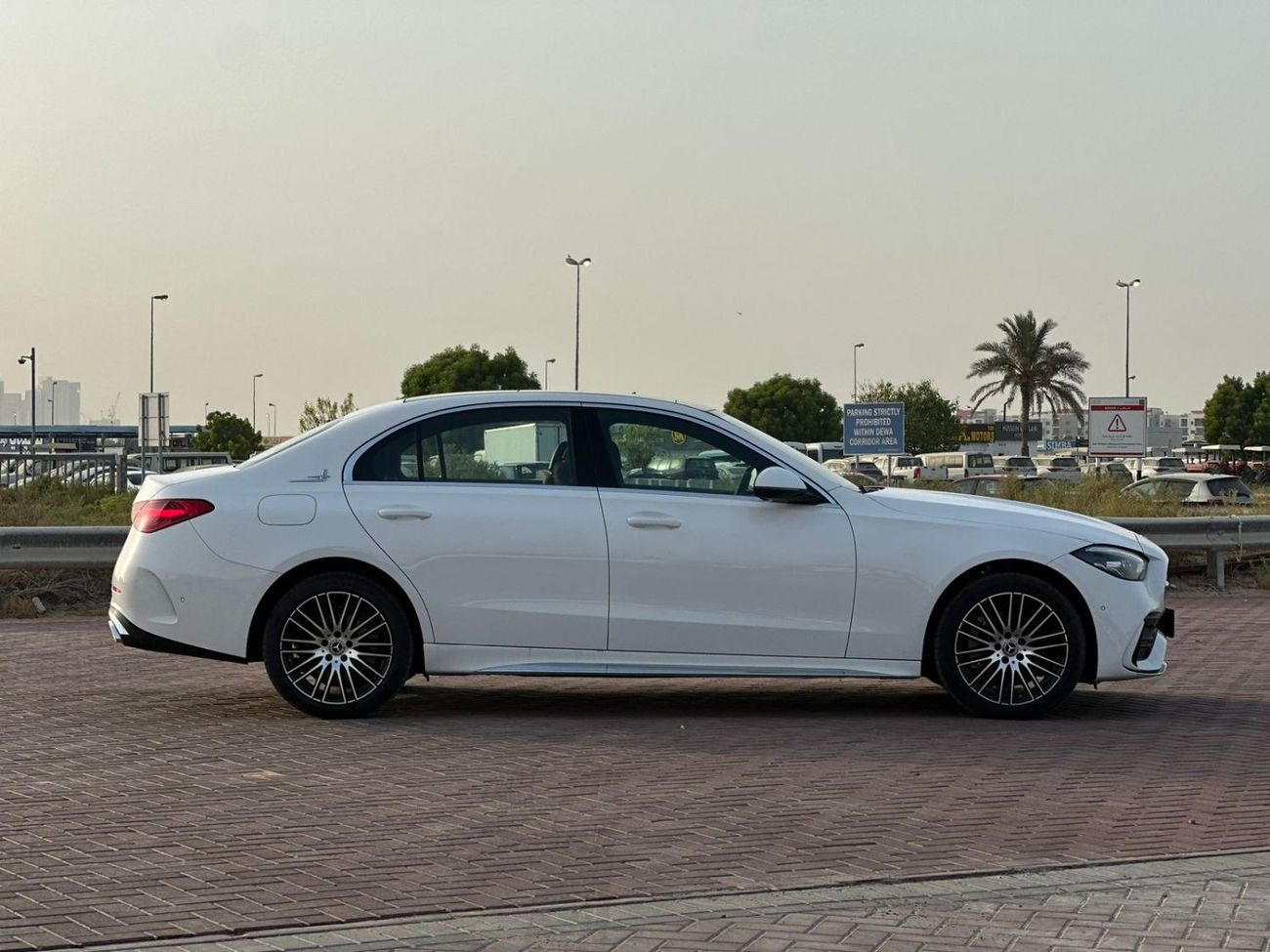 Mercedes-Benz C 270 Mercedes-Benz C260L 2024