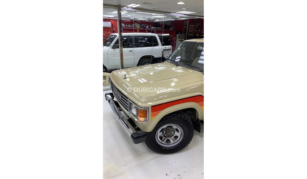 Toyota Land Cruiser 70 Fj62