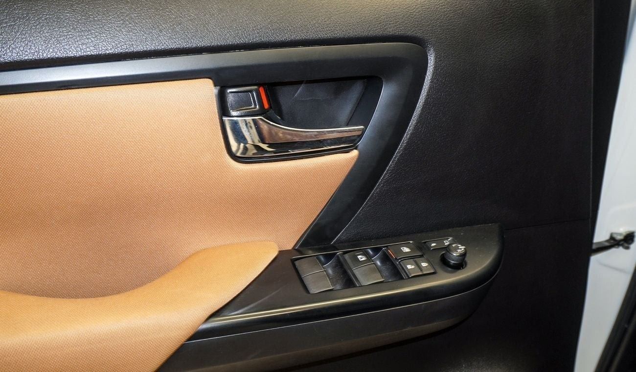 تويوتا فورتونر EXR