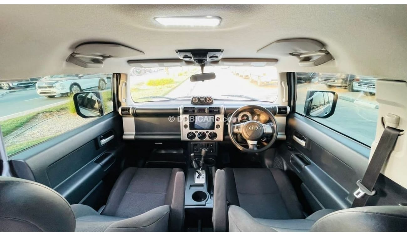 Toyota FJ Cruiser Latest Facelifted | JAPAN SPECS | 2016 | RIGHT-HAND-DRIVE | 4000CC PETROL | 4X4 | Alloy Wheels