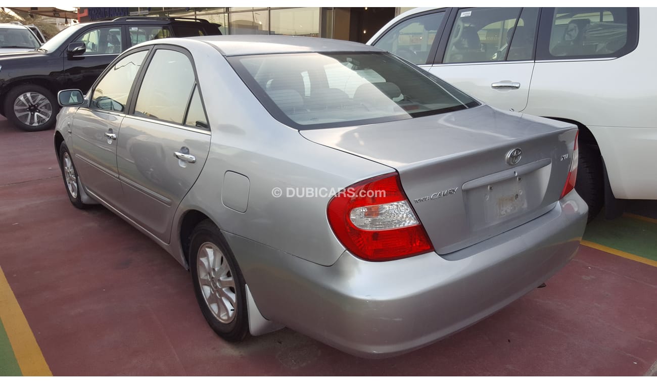 تويوتا كامري 2.4 XLi