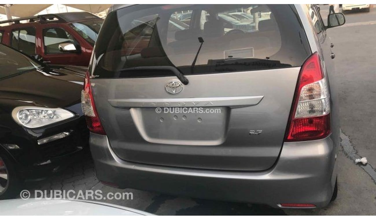 Toyota Innova 2015 Gulf Specs Low mileage clean car