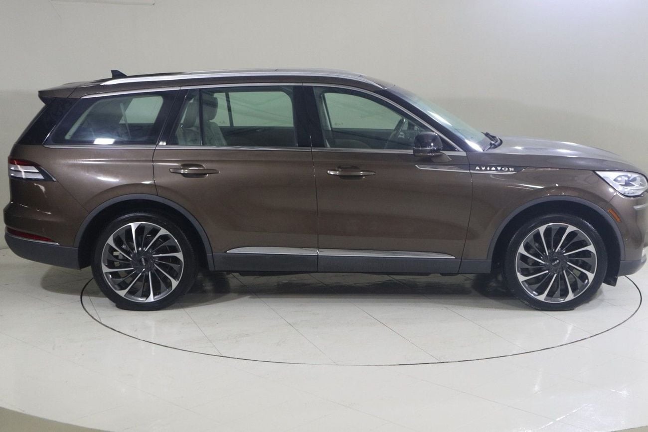 Lincoln Aviator Reserve 3.0L AVI322 / FREE Insurance + Registration / AL TAYER MOTORS / AL QOUZ SHOWROOM