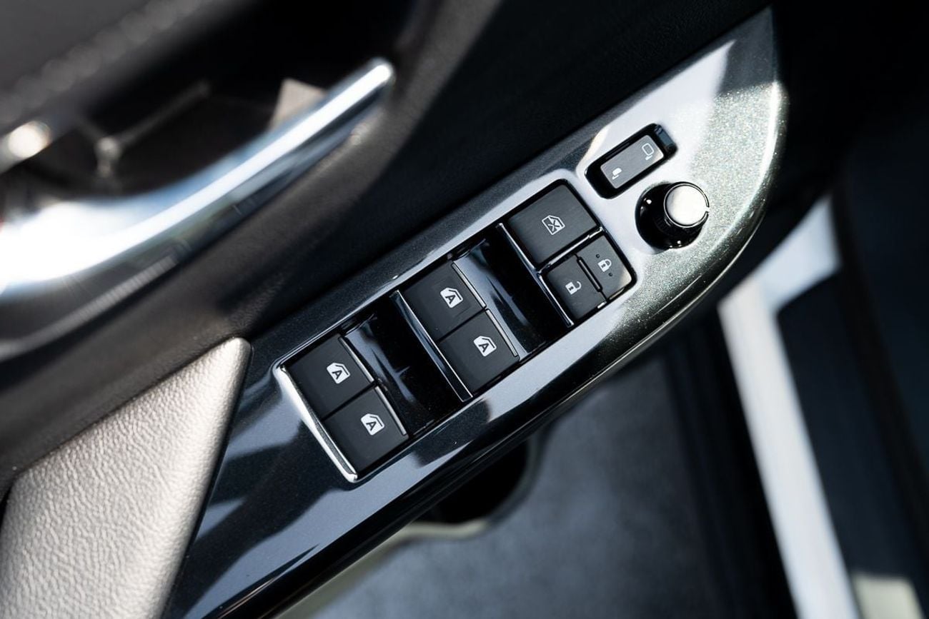 تويوتا هيلوكس GR-S 4.0L