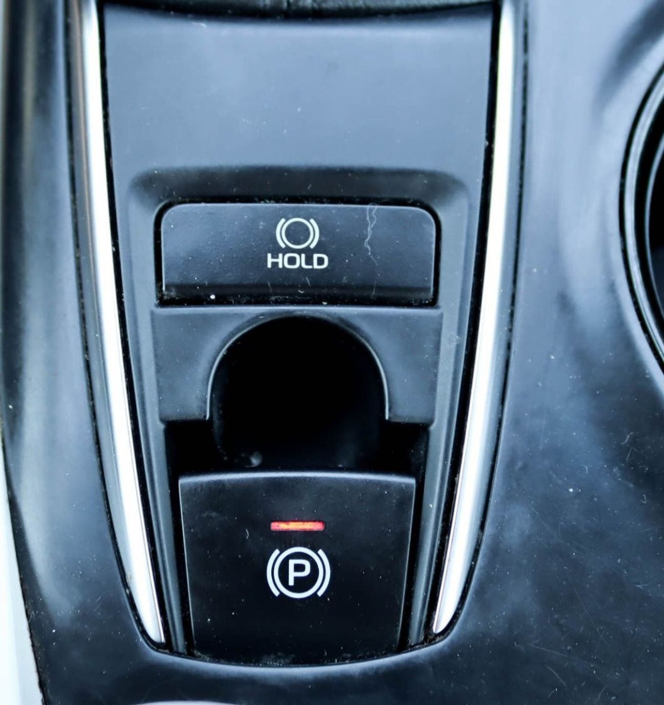 تويوتا كامري S 2.5L (181 HP) Toyota Camry 2020 GCC without accidents in excellent condition 1388 P.M