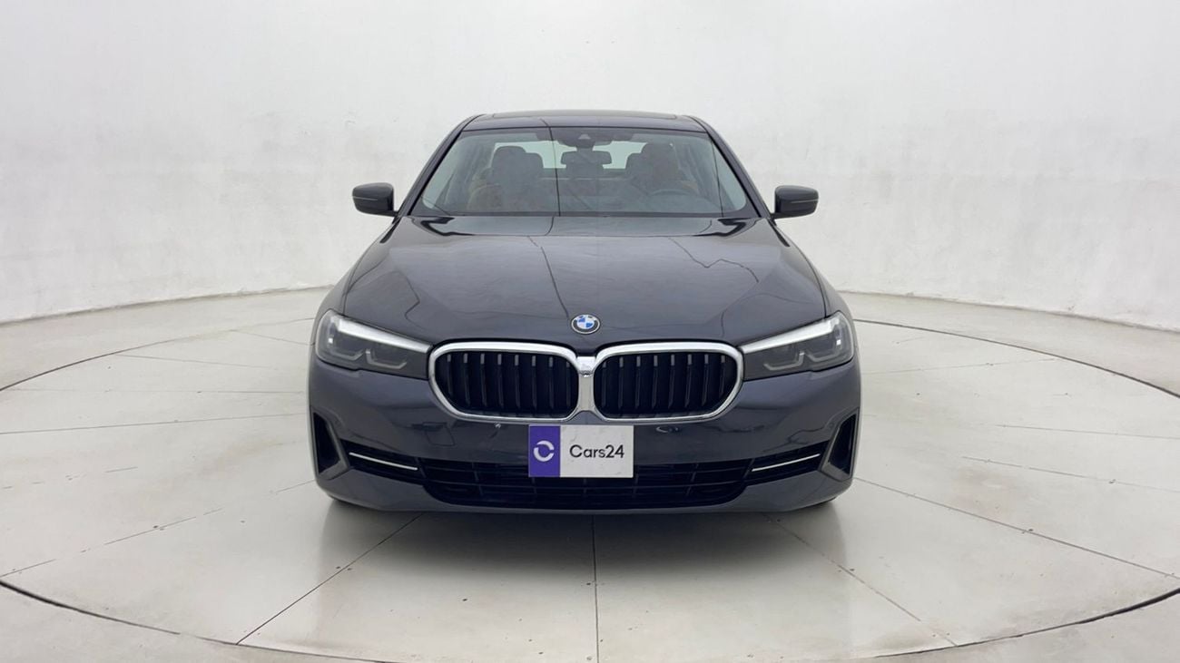 بي أم دبليو 520i 2023 JOY EDITION | AED 1884/Month | 0 DP | 30 Day Return | Warranty | Service History