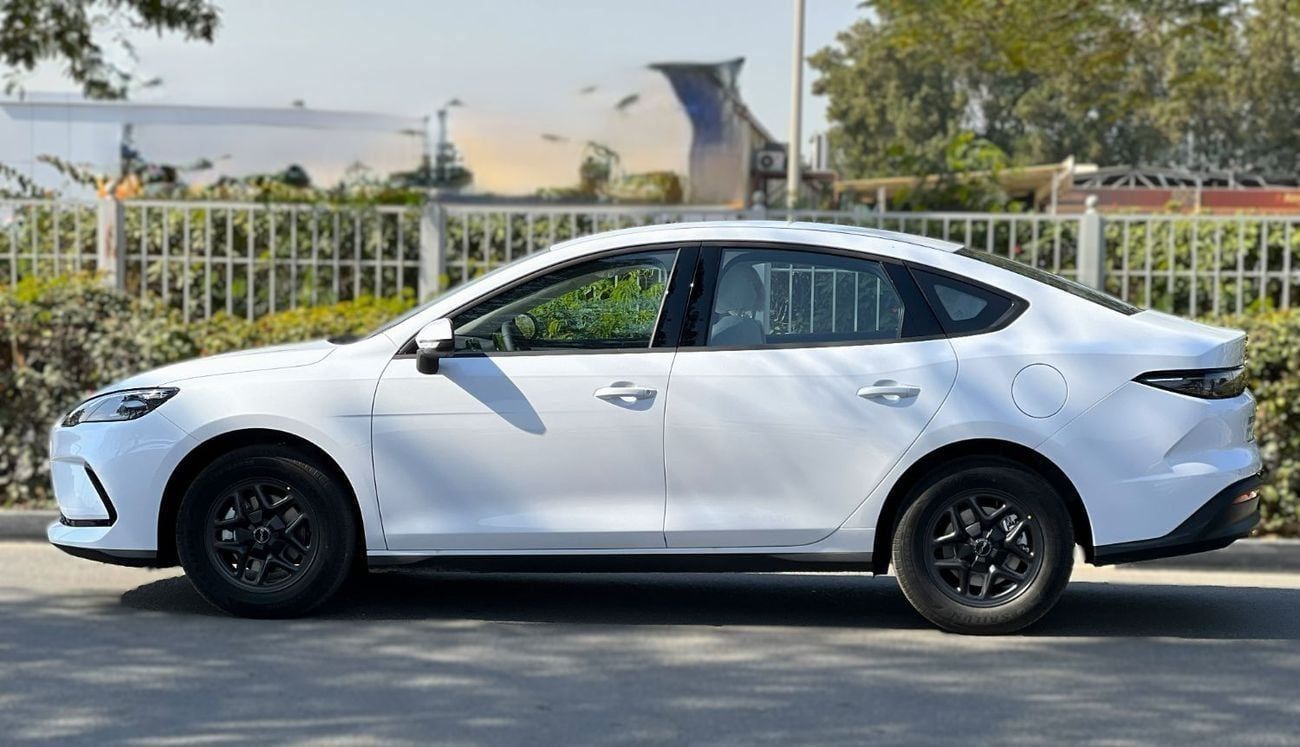 بي واي دي سيل 05 DM-i BYD Seal 05 DM-i (PHEV)-1.5L-Model: 2025 (Warranty 5Years)