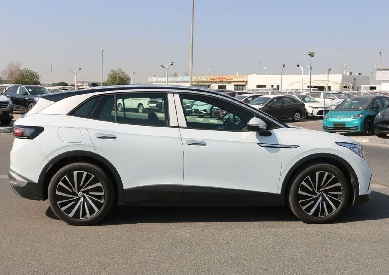 فولكس واجن ID.4 2022 | PURE+ 100% ELECTRIC INTELLIGENT SUV FULL OPTION WITH PANORAMIC SUNROOF