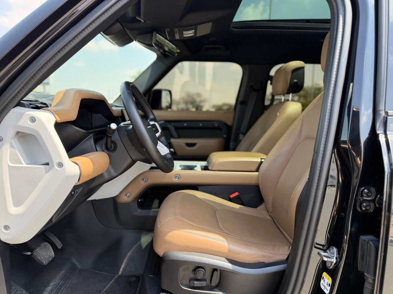 لاند روفر ديفندر P400 90 HSE 3.0L (5 Seater)