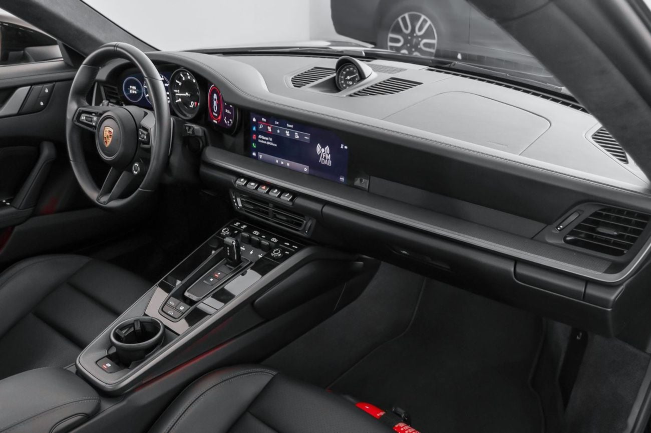 Porsche 911 CARRERA