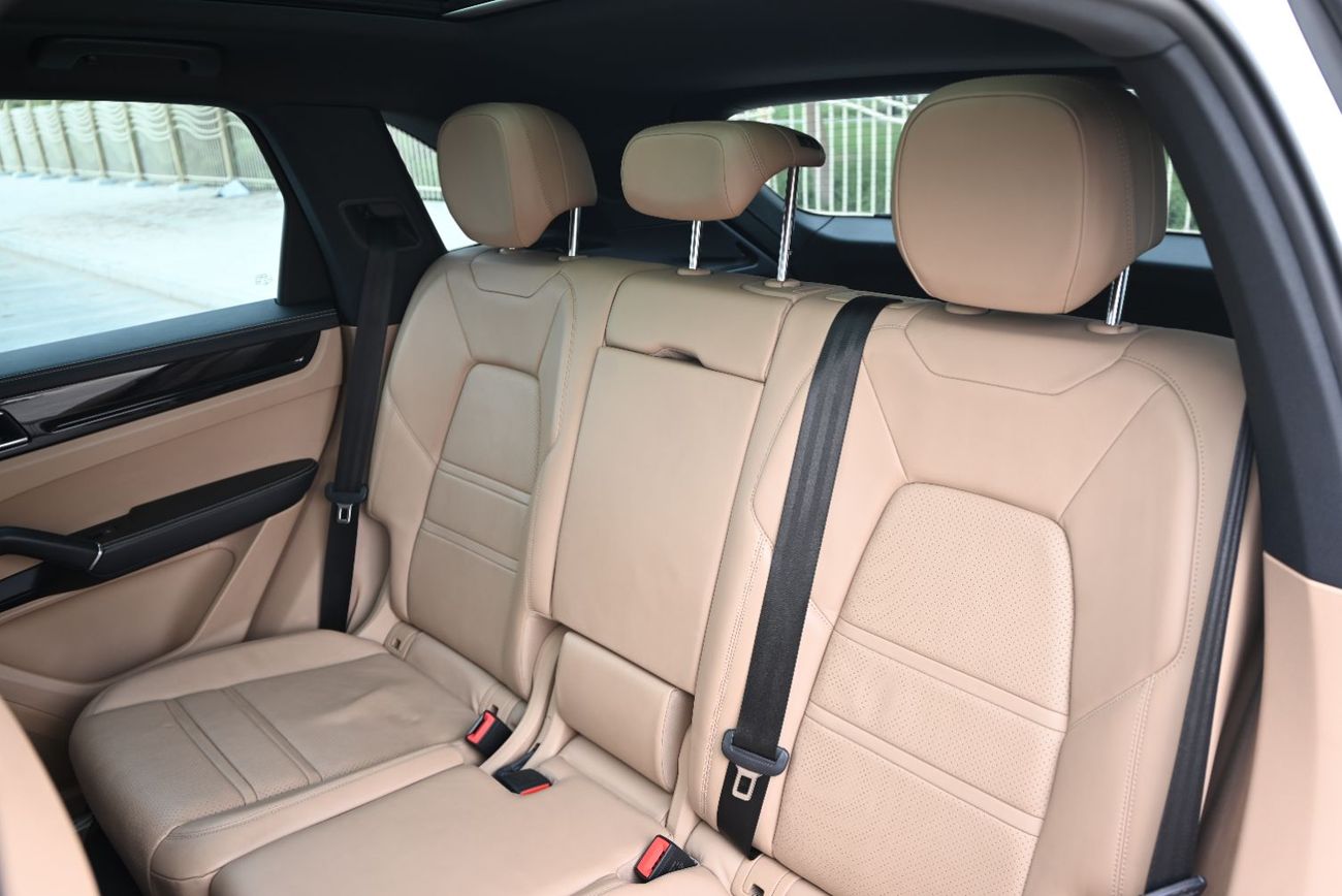 Porsche Cayenne 0% DP - PORSCHE CAYENNE S - 3.0TC V6 4WD - GCC SPECS - WELL MAINTAINED