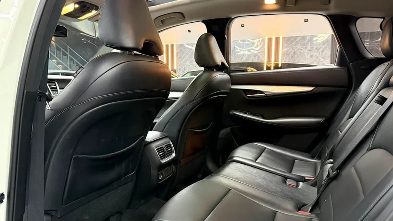 Infiniti QX50 Luxury 2.0L RWD GCC INFINITY FULLY SERVICED MIND CONDITION WITH WARRANTY AND FINANCE