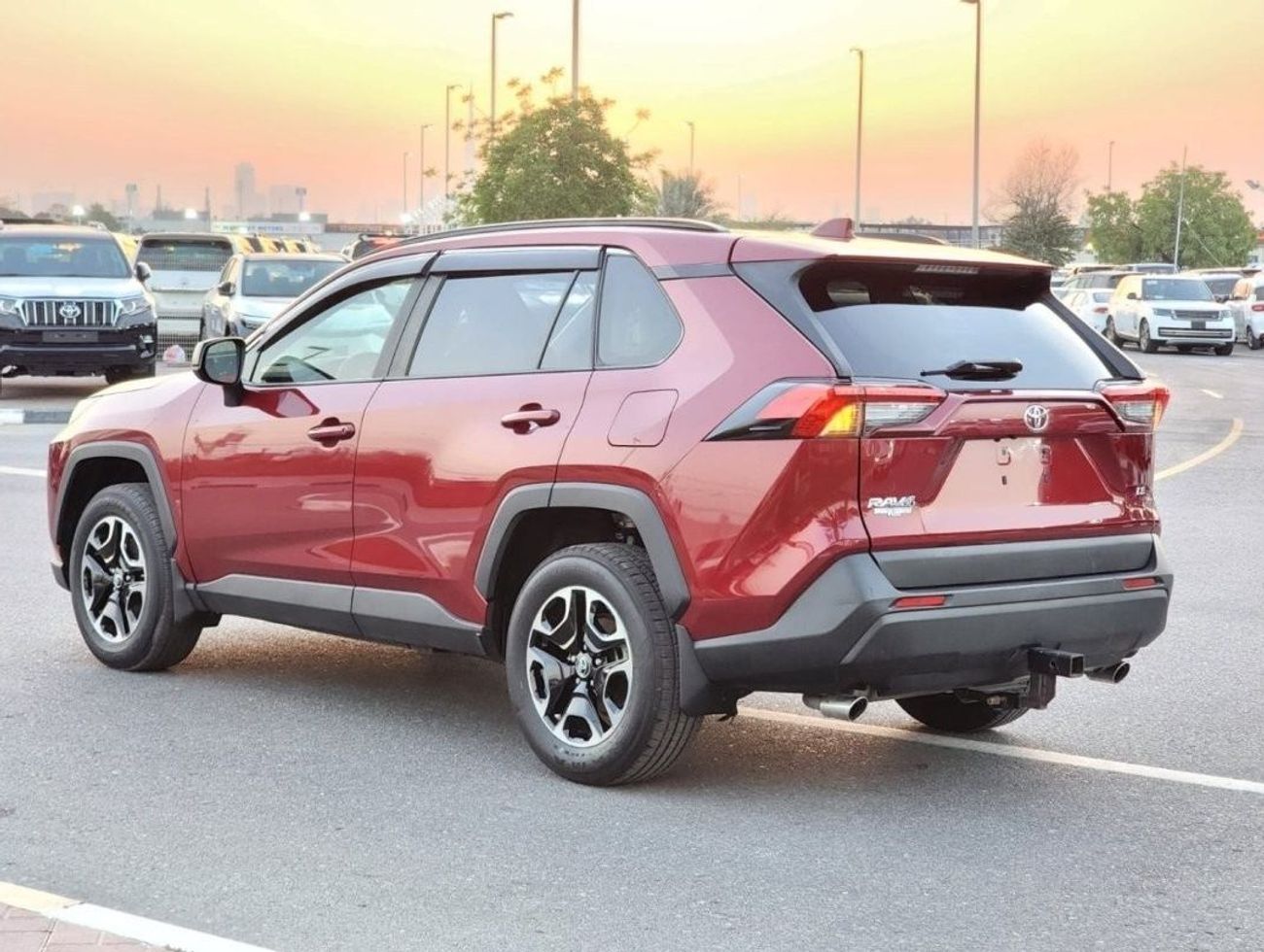 Toyota RAV4 TOYOTA RAV4 LE FULL OPTION