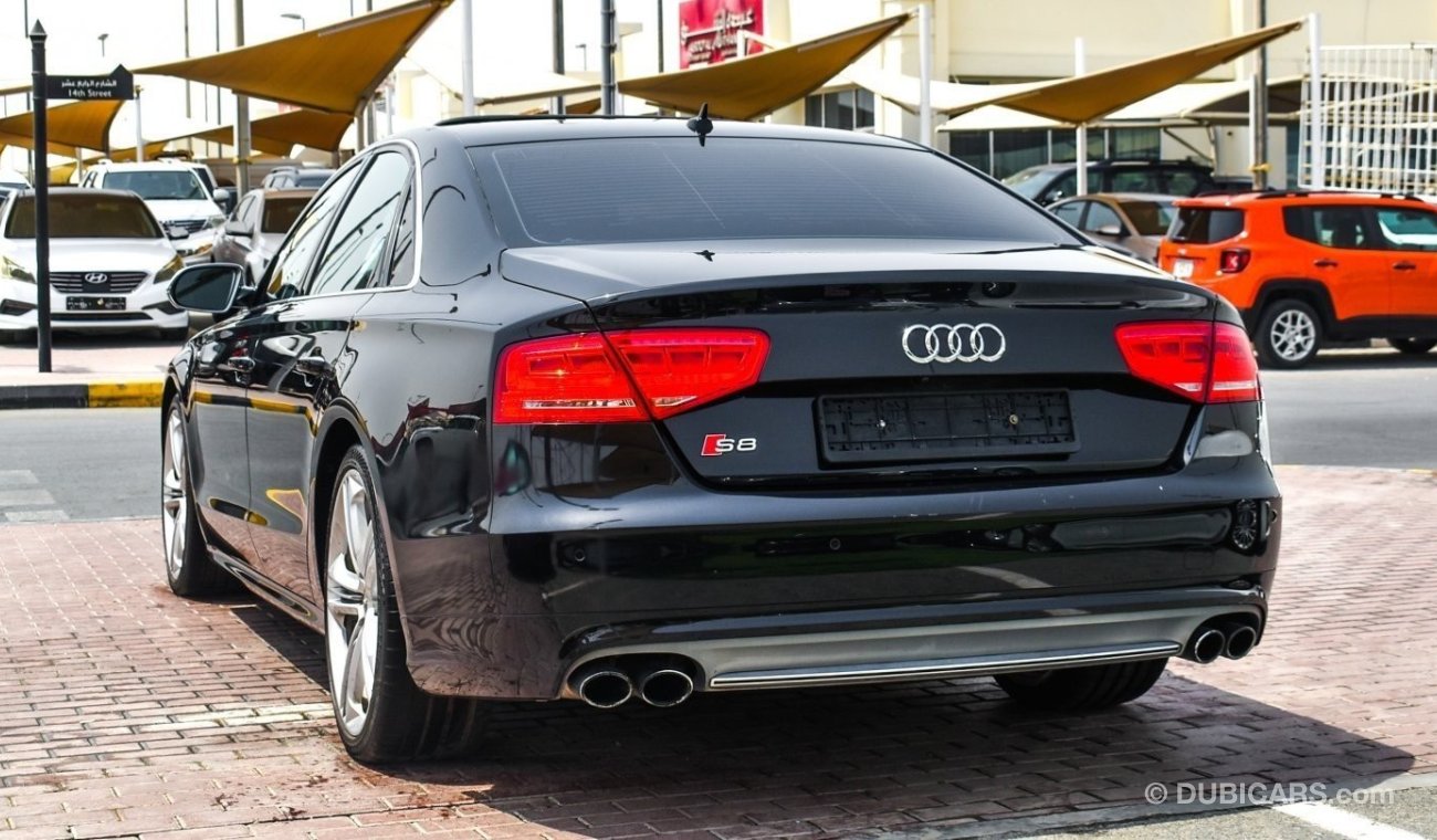 أودي S8 TFSI quattro اعلى