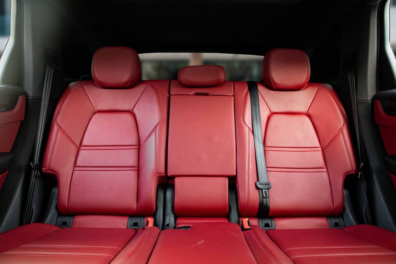 بورش كايان Cayenne | 5,875 P.M | 0% Downpayment | Cayenne | Porsche Warranty! | Ramadan Offer!