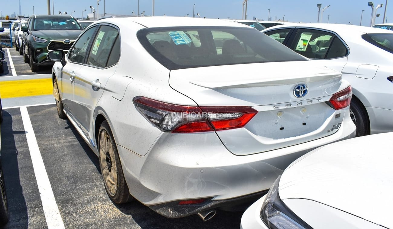 Toyota Camry TOYOTA CAMRY GLE-X 2.5L Hybrid - WHITE - 2023